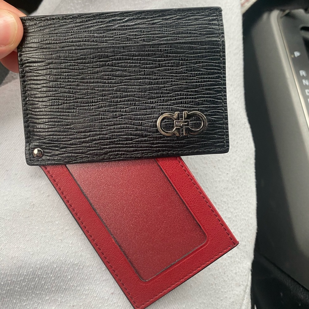 Salvatore ferragamo gancini card holder
